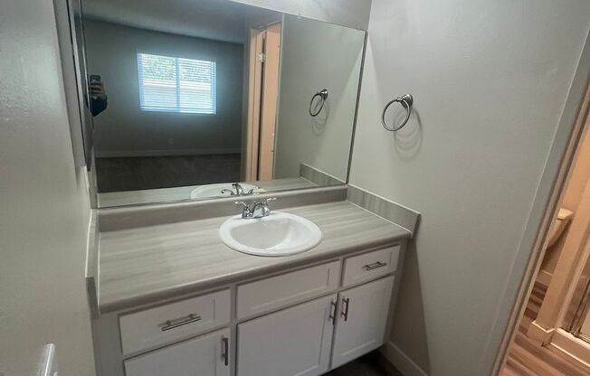 2 beds, 2 baths, 1,015 sqft, $3,025, Unit 208