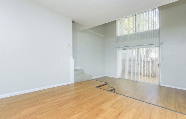 1 bed, 1 bath, 970 sqft, $1,421