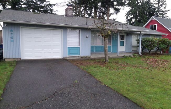 Adorable & Immaculate 3-Bedroom House with Large Fenced Yard!