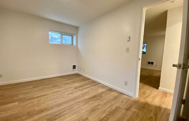 2 beds, 1 bath, 700 sqft, $1,750, Unit 001