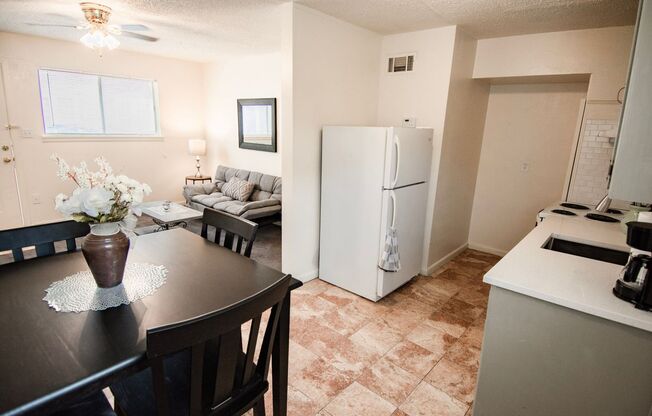 1 bed, 1 bath, 750 sqft, $650, Unit 1710 B