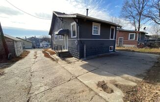 3 beds, 1 bath, $1,395