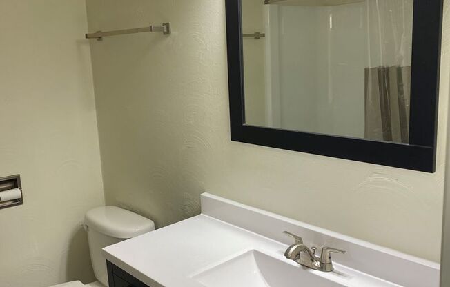 2 beds, 2 baths, 947 sqft, $1,338, Unit 3020