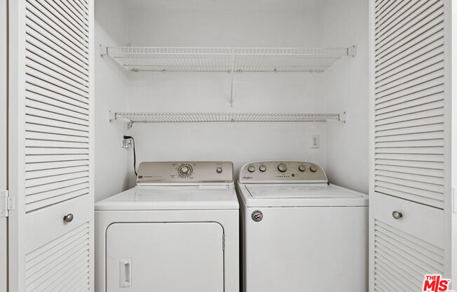 1 bed, 1 bath, 910 sqft, $2,900, Unit 355