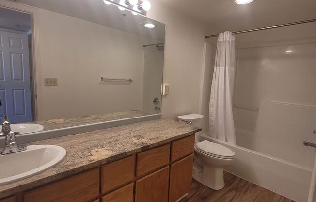 2 beds, 2 baths, $1,495, Unit # 210