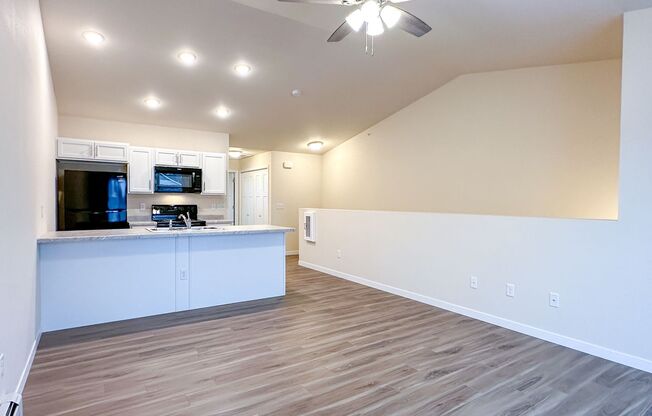 1 bed, 1 bath, 797 sqft, $1,150, Unit RO 10121-60