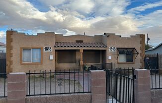 Charming  2Bed/1.5 Bath Duplex located in Las Vegas