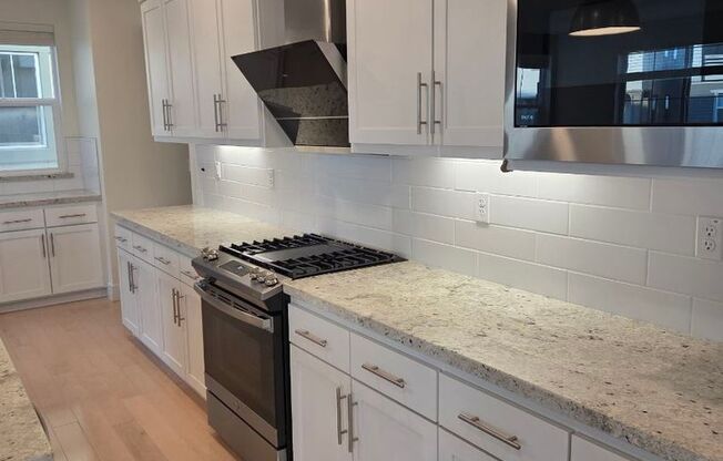 Charming 4 bed, 4.5 bath townhome