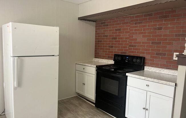 3 Bedroom, 1 Bath Home in Lancaster *accepts section 8*