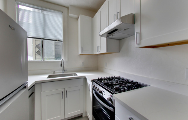 1730 Sacramento Street (910rc)