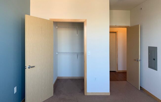 2 beds, 2 baths, $2,995, Unit Suite 1-505