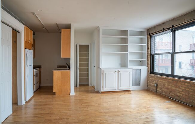 1 bed, 1 bath, 465 sqft, $1,650, Unit 4630-2D