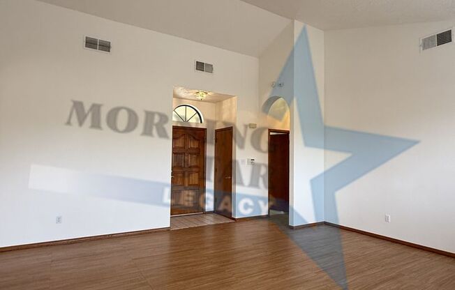 Move-in Special! Charming Home with Mountain Views!