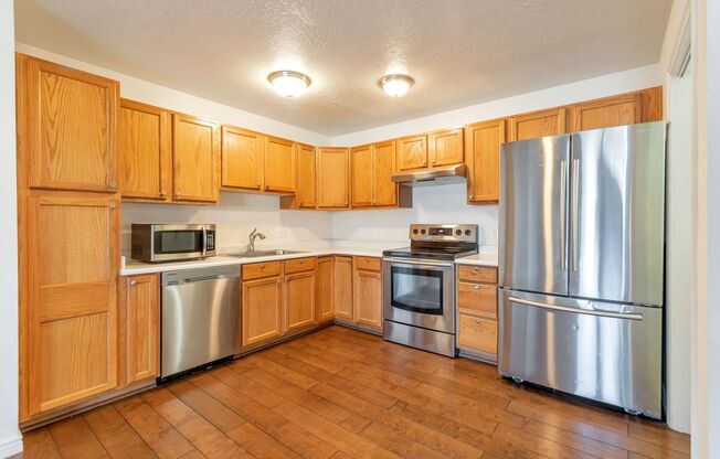 REMODELED CONDO AT COPPER CREEK IN MAGNA