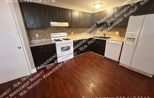 5826 RIVERTON CT W
