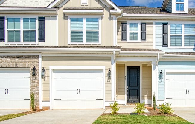 Lovely 3 BR, 2.5 BA,  1 Car Garage Townhome - minutes from BMW, I-85, and the Pelham Medical Center