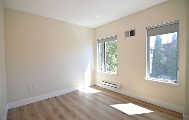 2 beds, 1 bath, 760 sqft, $2,774, Unit 204