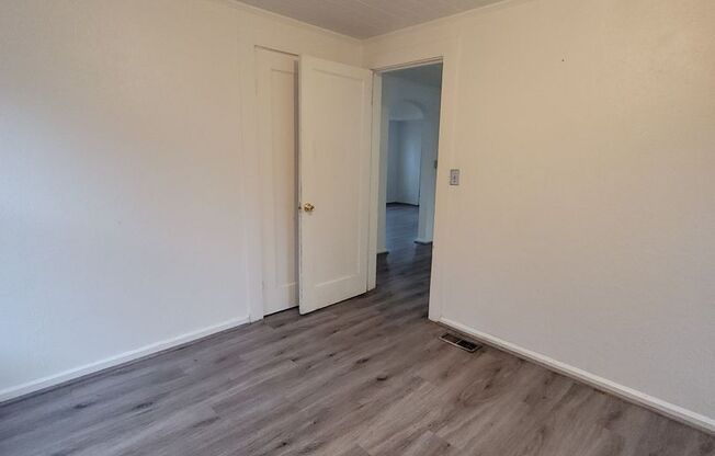 2 beds, 1 bath, $1,620