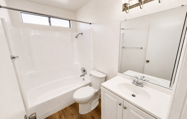 2 beds, 2 baths, 993 sqft, $2,385, Unit 73