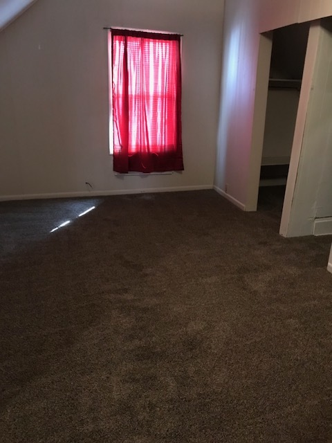 1 bed, 1 bath, $495, Unit 105