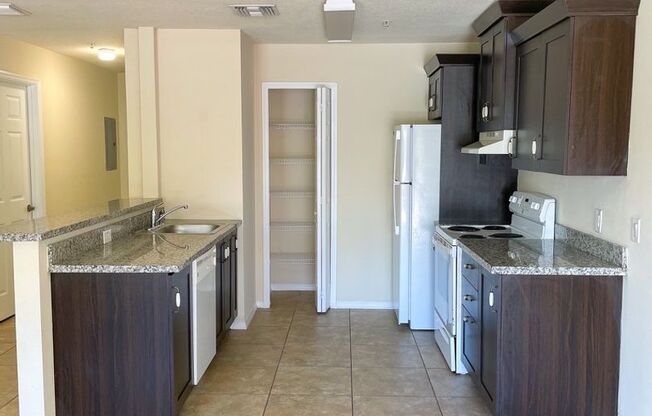 2 beds, 1 bath, $1,495