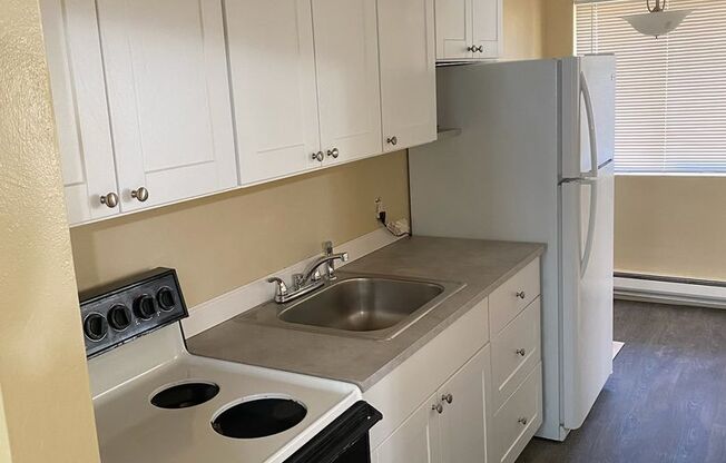 1 bed, 1 bath, 640 sqft, $1,425, Unit 3