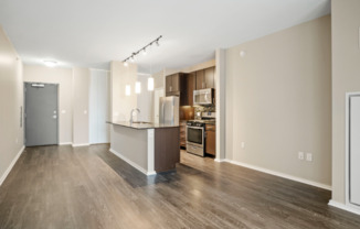 107 N DESPLAINES ST