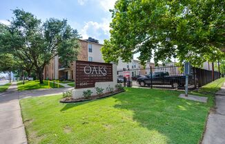 The Oaks at Live Oak