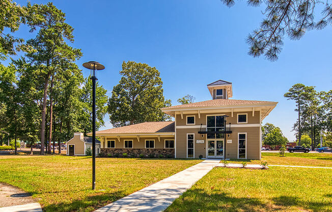 Clubhouse_Exterior_Compass_At_City_Center_Apartments