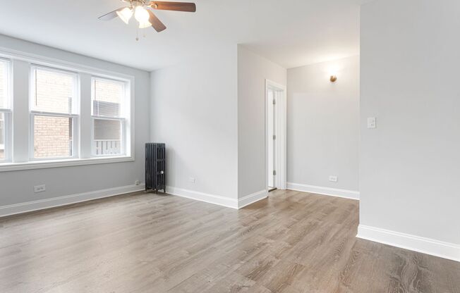 Studio, 1 bath, 313 sqft, $1,350, Unit 310
