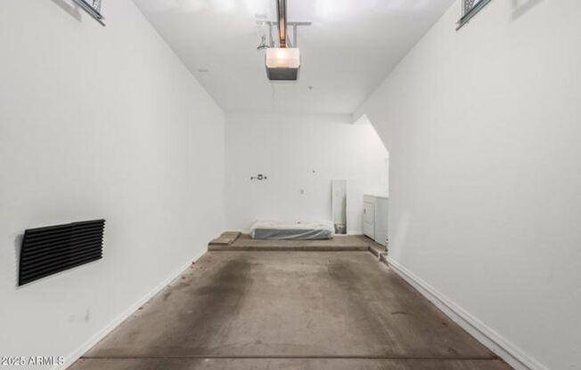 2 beds, 2 baths, $2,195, Unit UNIT 2244