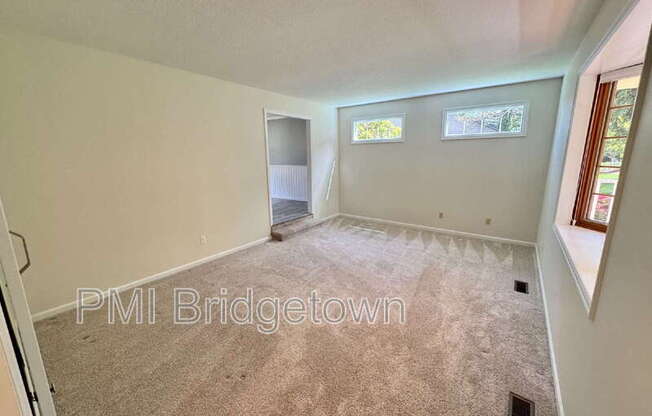 11814 SW DICKINSON CT