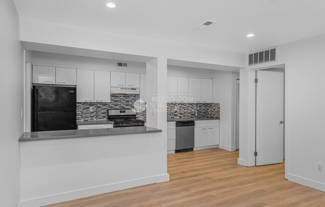 1110 S VAN NESS AVE