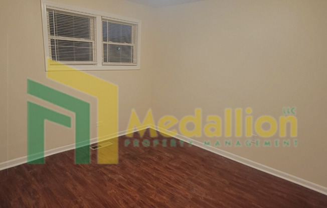 3 beds, 1 bath, $2,800