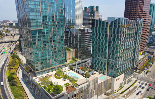 2 beds, 2.5 baths, 1,720 sqft, $5,500, Unit 2406