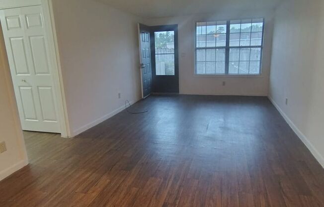 2 beds, 1 bath, 864 sqft, $1,065, Unit Unit 41