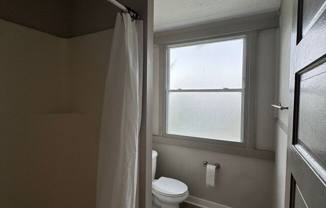 2 beds, 1 bath, 525 sqft, $1,190, Unit 100-123