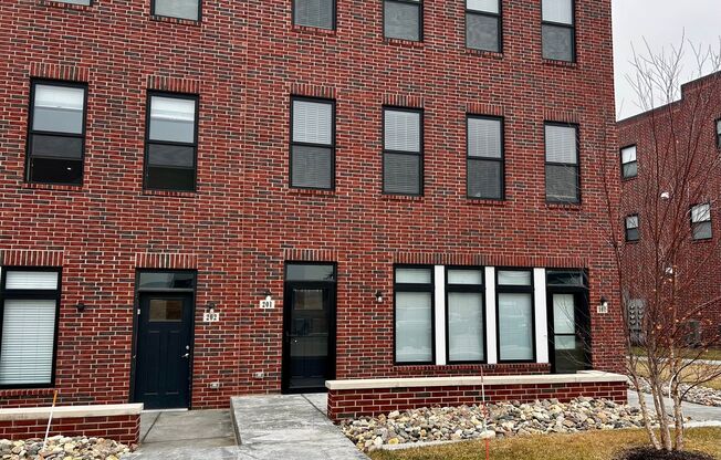 3 beds, 2.5 baths, 1,701 sqft, $2,295, Unit 6209 Coventry Drive Unit 201 w/Balcony C1701 4W-1