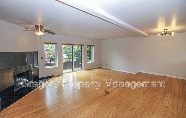 9828 NE 137 ST