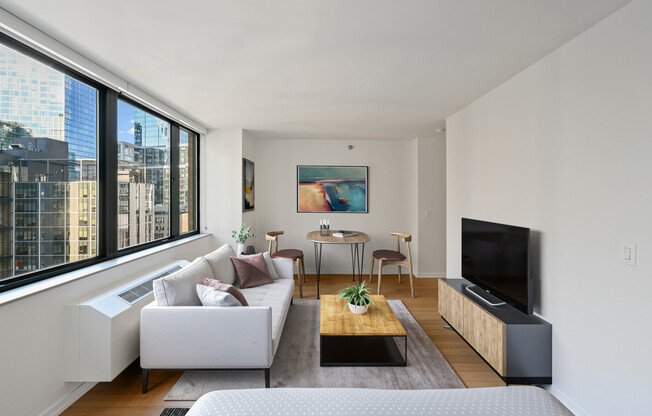Studio, 1 bath, $4,000, Unit P14B