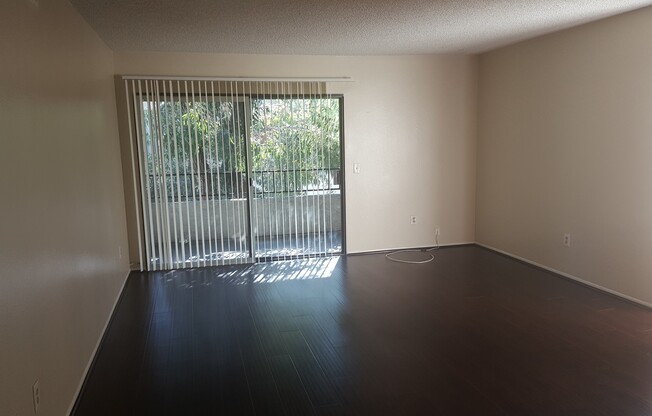 1 bed, 1 bath, 708 sqft, $1,850, Unit P214