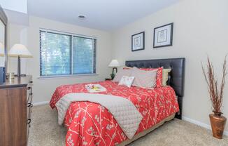 Woodcliff Estates - Apartment Living in East Hartford, CT
