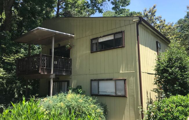 611 Pine Ridge Place