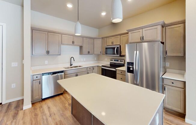 1 bed, 1 bath, 851 sqft, $1,425, Unit 545B-408