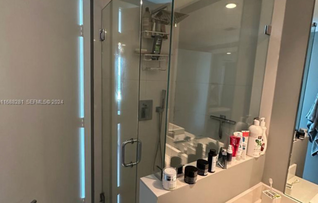 1 bed, 1 bath, $3,800, Unit # 1604