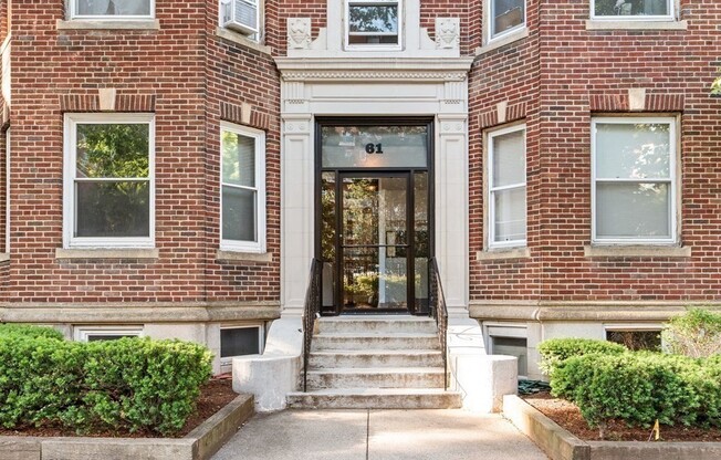 61 Thatcher St # 222