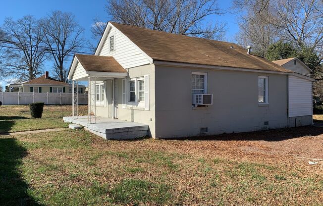 3-Bedroom Home with Spacious Yard & Water/Sewer Included!