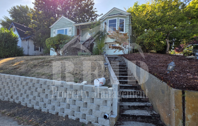 Charming Charleston Classic close to PSNS!