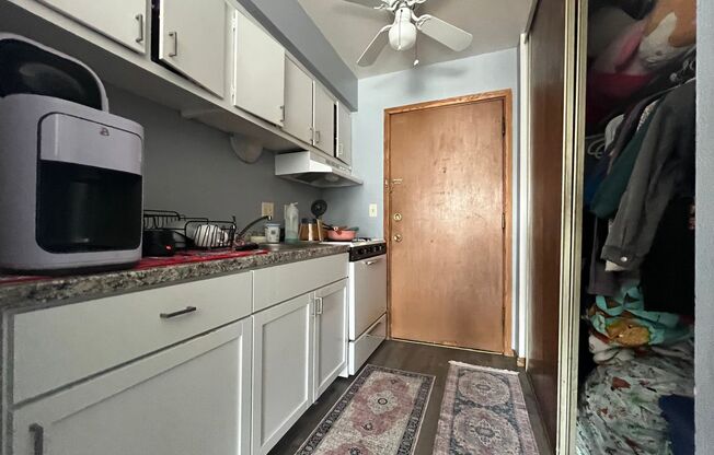 1576 N. Warren Ave.