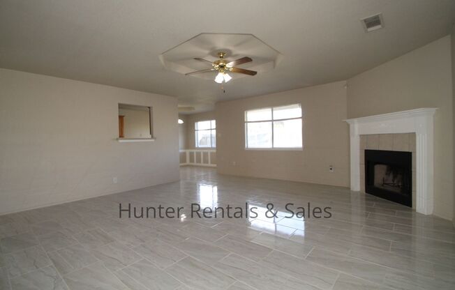 4 beds, 2 baths, $1,375